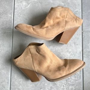 Dolce Vita mule ankle booties